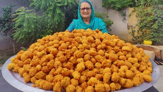 PAKODE  Moong Dal Pakora Recipe  Indian Street Food  Veg Village food [upl. by Aimerej679]