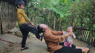 Single mother picks grapefruit to sell to villagers  beggar boy takes care of baby  Nhì Free life [upl. by Corel282]