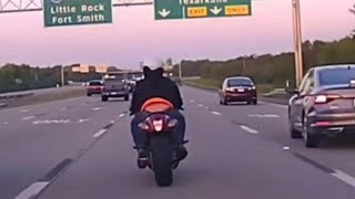 Suzuki Hayabusa leaves Arkansas State Police viciously [upl. by Viehmann]