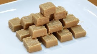 How to Make Peanut Butter Fudge  Only 4 Ingredients [upl. by Bathilda]