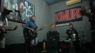 candil seureiusrocker juga manusia cover under rock [upl. by Nylahs799]