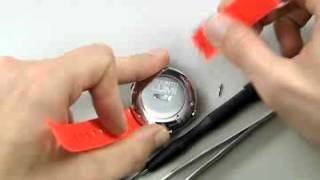 Suunto Lumi  how to release the strap [upl. by Tselec736]