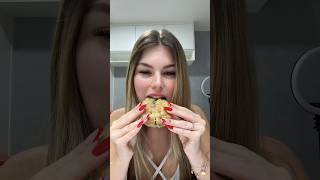 COMENDO COOKIE RECHEADO •Carolina Tavares• shorts [upl. by Previdi885]