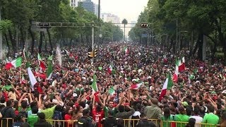 Mondial2014 foule de supporteurs en liesse à Mexico [upl. by Ennoryt]