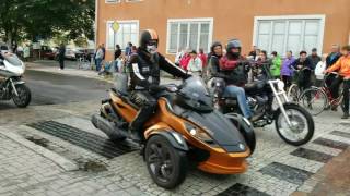 Katrineholm Veckan 2017 en motorcykel kortege [upl. by Janus]