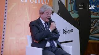 Gentiloni Necessario calo graduale del debito italiano [upl. by Adav]