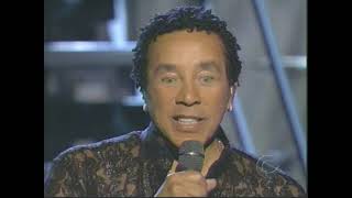 SMOKEY ROBINSON quot THE TRACKS OF MY TEARS quot  LIVE [upl. by Sherj507]