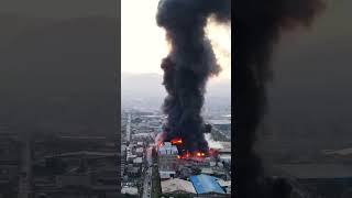 Factory on fire in hayatabad Peshawer Pakistan 😭😭😭 [upl. by Cheng]