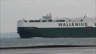 FIGARO  Wallenius Wilhelmsen Calshot Southampton Maiden Call 24 Nov 2011 [upl. by Atikan]