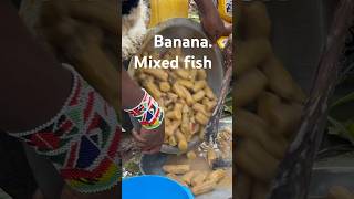 DELICIOUS COOKED BANANA WITH FISHED  appetized food food africanvillage [upl. by Amleht725]