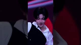 ZEROBASEONE ZHANG HAO KILL THE ROMEO FanCam  제로베이스원 장하오 직캠 MCOUNTDOWN [upl. by Nilpik]