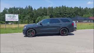 DODGE DURANGO SRT 2018  Dzwięk wydechu start [upl. by Ynohtnaleahcim]