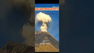 🌋🔴Popocatépetl Actividad del 02 de Diciembre 2024 fumarolas presents en el Volcánshortsvolcano [upl. by Aled1]