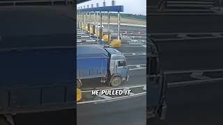 Truck Gets Karma Instantly [upl. by Aihtnyc]