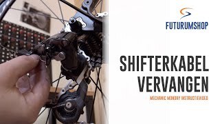 Mechanic Monday  Shifterkabel vervangen [upl. by Soble]