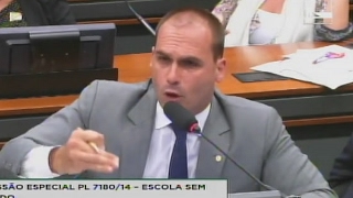 Eduardo Bolsonaro enquadra reitor do Colégio Pedro II e pede prisão para quotprofessoresquot doutrinadores [upl. by Enyak]