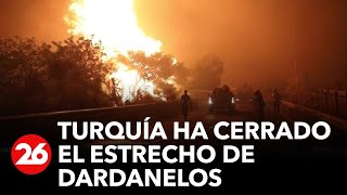 Miles de evacuados en Turquía por el avance de los incendios [upl. by Samau896]