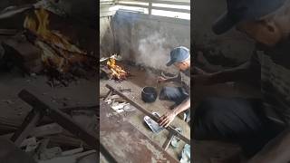 Habis capek berkebun masak talas dulu didalam saung [upl. by Bopp]