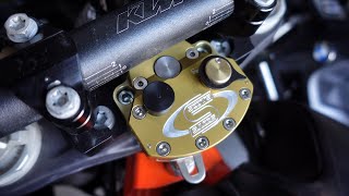 SCOTTS STEERING STABILIZER  INSTALL KTM 790890 ADVENTURE [upl. by Macdonald]