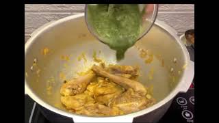 Winter Special Desi Murghe🍗 Ki Green Yakhniyakhni chicken recipe subscribe [upl. by Lyrehs798]