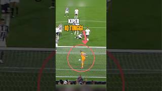 Kenapa Bola Dibiarkan Masuk Oleh Kiper Ini [upl. by Anileba]