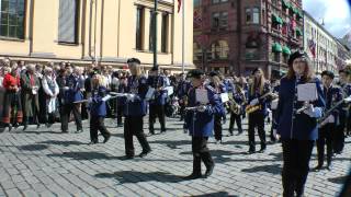 17 mai 2012  Karlsrud Skole  Karlsrud skoles Musikkorps i tog [upl. by Hnahc602]