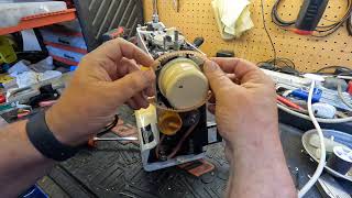 quotReplacing Motor Drive Belts on a Frister amp Rossmann Cub 4 Sewing Machine [upl. by Caine]