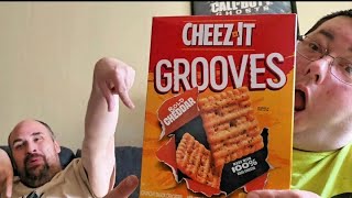 CHEEZIT GROOVES BOLD CHEDDAR CRACKER REVIEW [upl. by Suellen]