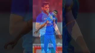 Virat on bhuvi in RCB viratkohli bhuvi rcb [upl. by Yarak]