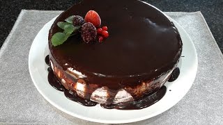 Bolo de Chocolate Recheado com Frutos Vermelhos [upl. by Nauqet]