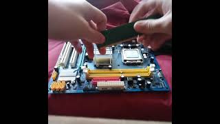 How to fit ddr3 into ddr2 slot totally legit [upl. by Leilamag507]