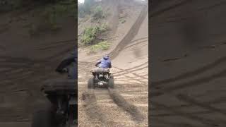 Honda trx250r and trx450r hillclimb honda trx250r atv riding sand hillclimb steep trx450r [upl. by Adihsaar]