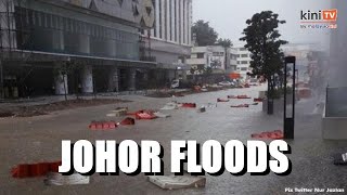 Floods in Johor worsens Mersing latest district to be hit [upl. by Eidualc]