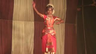 Oru murai vanthu pathaya viralvideo dancevideo subscribe video viral Nice performance 🥰🥳❤️ [upl. by Norehs]