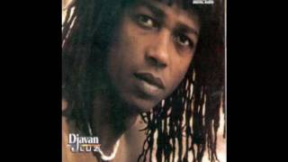 09 Esfinge  Luz  Djavan 1982 [upl. by Sashenka]