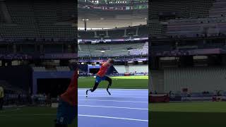 SPRINTEN in Parijs 🏃‍♂️ teamnl paralympics athletics sprint stadedefrance running [upl. by Ettennej]