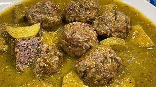 Cómo Hacer Unas Ricas Albóndigas De Res En Salsa Verde Con Calabacitas La Cocina De Sol [upl. by Berstine10]