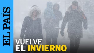 TIEMPO  Nieve y lluvia en gran parte de España con carreteras cortadas y comunidades en alerta [upl. by Editha]