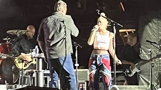 Gwen Stefani and Blake Shelton performing Don’t Speak live at Country Thunder Saskatchewan 2022 [upl. by Oigroeg]