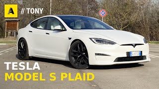 Tesla Model S Plaid  Una BELVA da 1020 CV e 0100 kmh in 21 secondi Ma sa essere VERSATILE [upl. by Artemus]