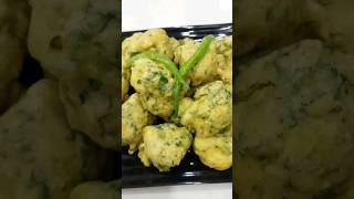 Methi Na Gota bhajiya pakoda nasto farsan namkeen dalvada marcha chatni breakfast [upl. by Sire443]