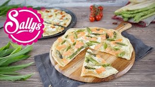 Grüner amp weißer Spargel Flammkuchen  schnell einfach lecker  Sallys Welt [upl. by Nueormahc386]