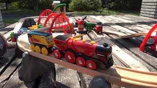 Brio amp Thomas Wooden Railway☆Assemble the Deluxe Rail Set [upl. by Rosenwald37]