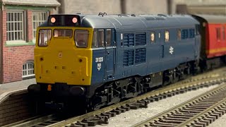 Bachmann Class 31 with DCC Sound [upl. by Eahsan]