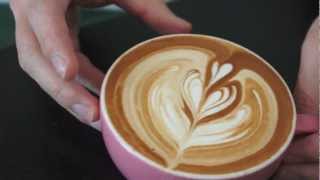 Latte art  Tulip pour with Gaggia Evolution [upl. by Toney292]