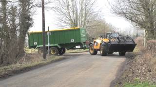 Cat TH407 Agricultural specification telehandler [upl. by Shelton]