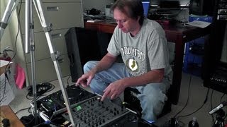 CD Beatmixing  DJing for Beginners  Using CD Players with Pitch Controls [upl. by Negem]