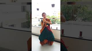 Navalla kaade Bomma 😜💃😎sandeepkishan ooruperubhairavakona navallakadebomma dance dancecover [upl. by Karilla]