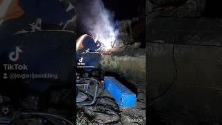 Excavator bucket hook welding Сварка крюка экскаватораekskavatori metināšana сварка [upl. by Eneles767]