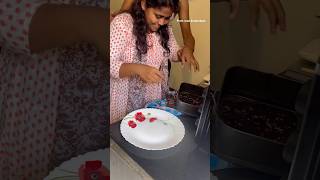 ஒரு வழியா Brownie அழகா பண்ணிட்டேன்🤣❤️🤩✨🥳minivlog tamilshorts food [upl. by Esened604]